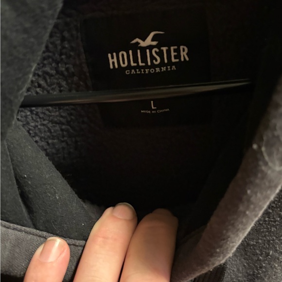 Hollister Men's Charcoal Hoodie - Picture 2 of 2